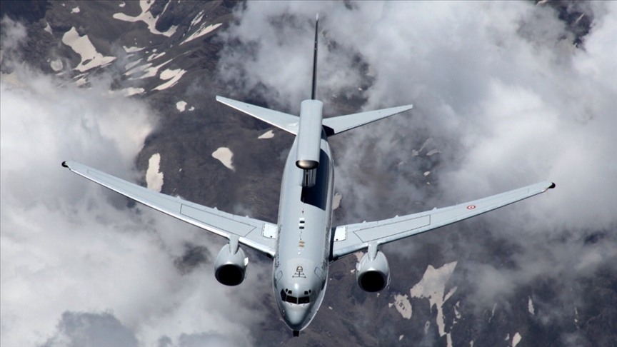 MSB: Ege Denizi'nin kuzeyinde 8 uçak ile eğitim uçuşu yapıldı