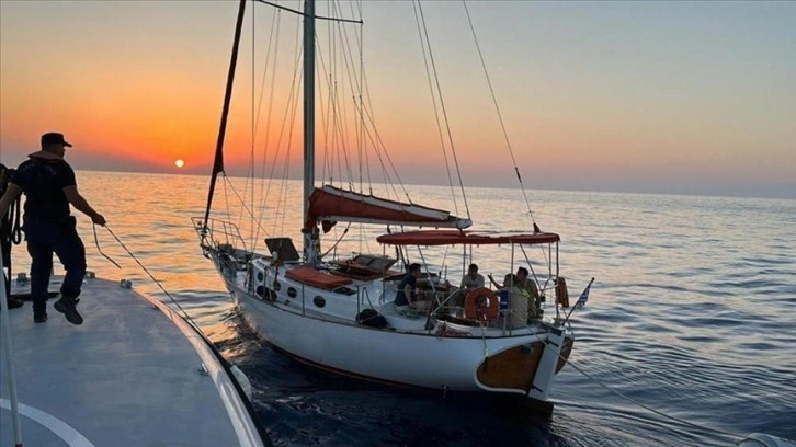 Muğla'da Yunanistan'a kaçmaya çalışan 41 FETÖ şüphelisi yakalandı