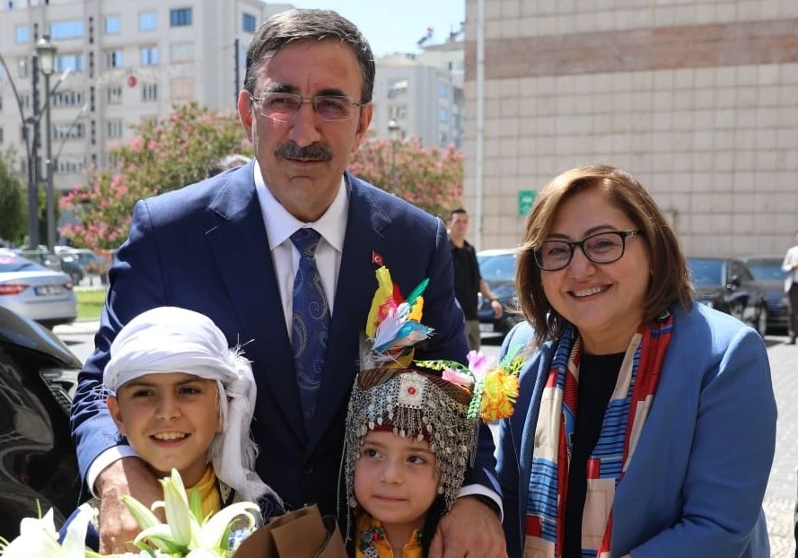 GAZİANTEP B&Uuml;Y&Uuml;KŞEHİR, 14 BİN KONUT HEDEFİNE KARARLILIKLA İLERLİYOR!