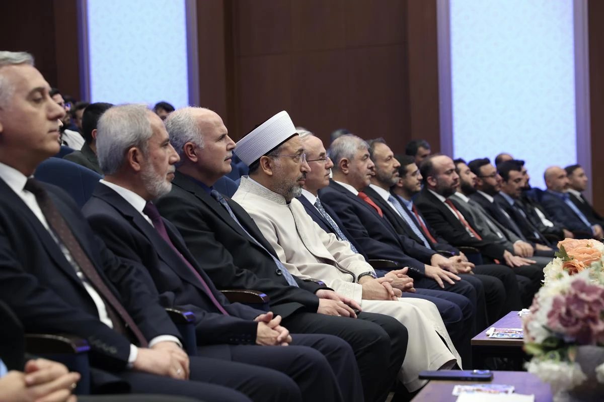 “Din Görevlileri Mesleki Eğitim ve Gelişim Seminerleri II Sertifika Töreni” tamamlandı