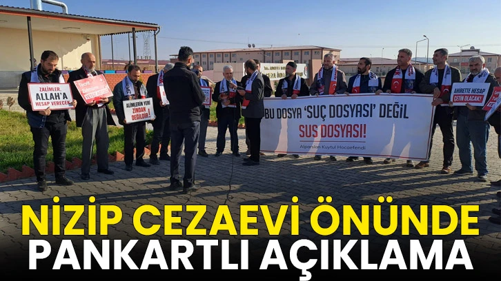 Nizip Cezaevi önünde pankartlı açıklama