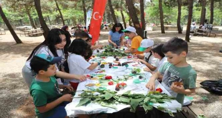 Öğrenciler, doğayı resmetti