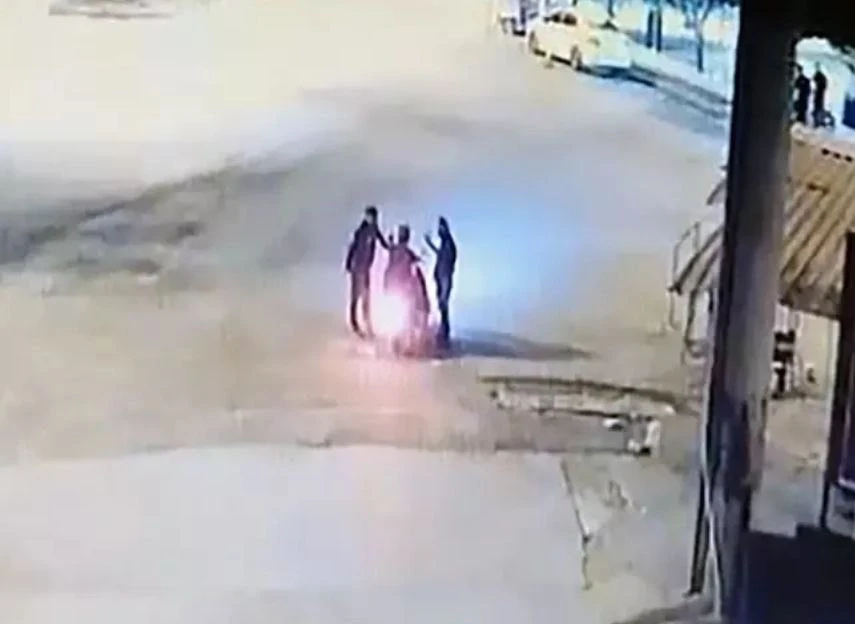 Öldürülen 3 çocuk babasına tuzak kuruldu iddiası: Bıçaklandığı anlar ortaya çıktı