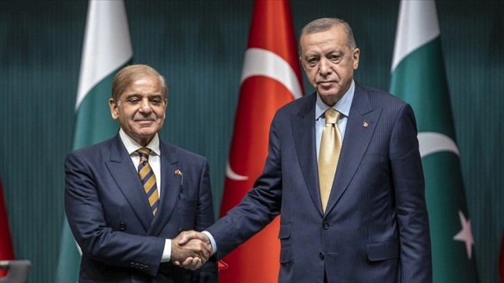 Pakistan Başbakanı Şerif, resmi ziyaret kapsamında yarın Türkiye'ye gelecek