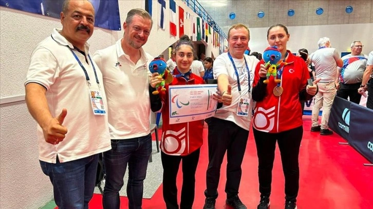 Paralimpik Oyunları'na kota alan özel sporcu Ebru Acer'den madalya sözü