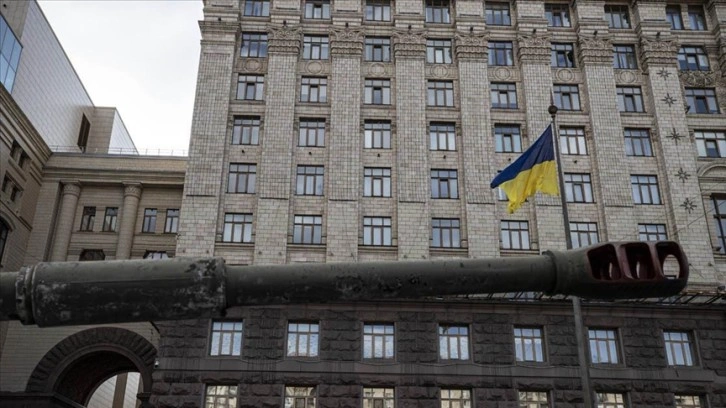 Rus saldırıları riski nedeniyle Kiev'de 3 günlüğüne halka açık toplantılar yasaklandı