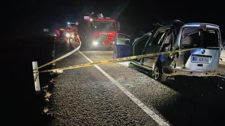 Şanlıurfa'da otomobilin traktöre çarptığı feci kaza: 1 ölü, 3 yaralı