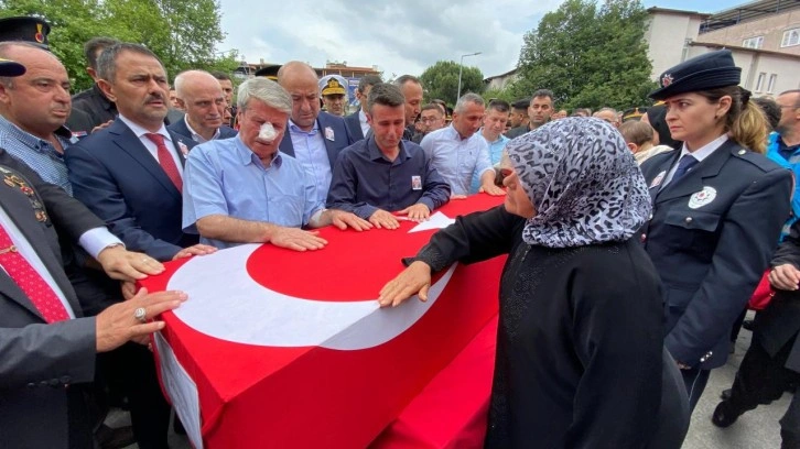 Şehit Aydın Ceylan, Çanakkale'de tekbirlerle uğurlandı