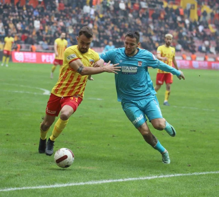 Sivasspor’da Manaj, Galatasaray maçında yok