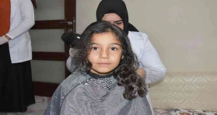 Siverek’te öksüz ve yetim kız çocuklarına ücretsiz saç bakımı