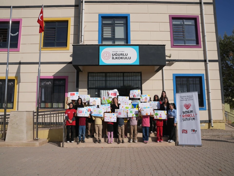 TAÇ ve TOG iş birliğiyle yürütülen "Benim Renkli Sınıfım" projesi bu kez şanlıurfa'da hayata geçirildi