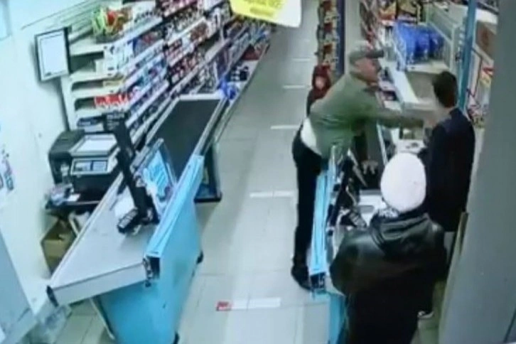 Tekirdağ'da market çalışanına tokatlı saldırı