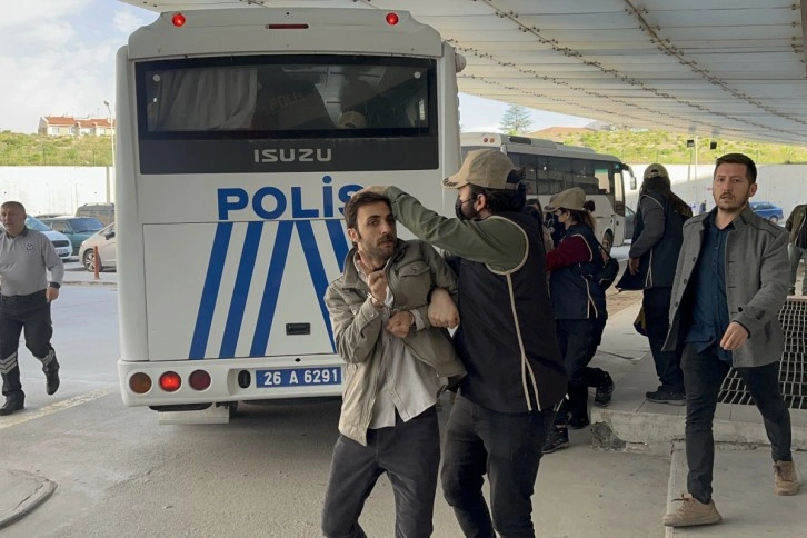 Terör operasyonunda yakalanan Yeşil Sol Parti milletvekili adayı tutuklandı