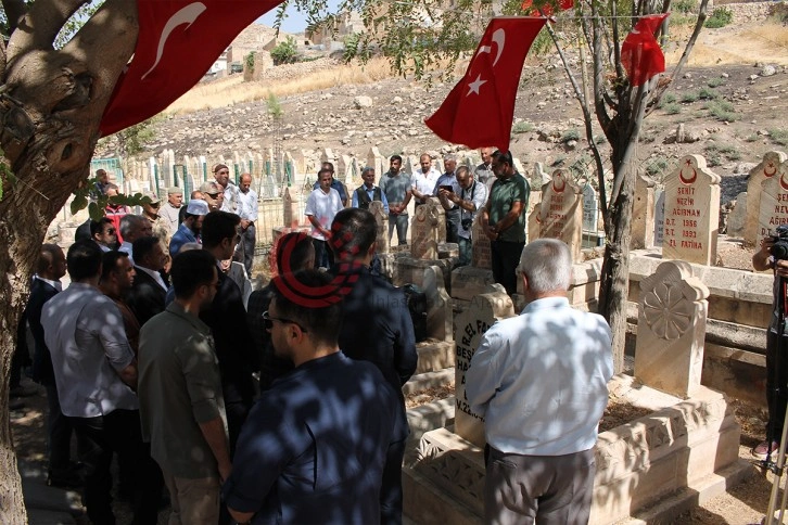 Terör örgütü PKK aynı gün Siirt ve Mardin’de çocuklarla birlikte 63 kişi katletti