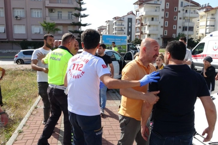 Test etmek istediği aracı hurdaya çevirdi, kavgayı polisler ayırdı