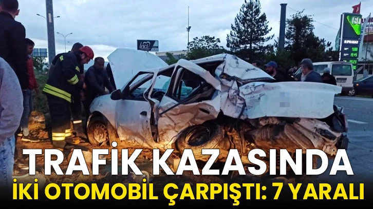 Trafik kazasında iki otomobil çarpıştı: 7 yaralı