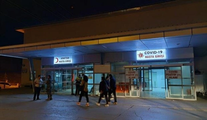 Tunceli'de ambulans ile otomobil çarpıştı, 6 kişi yaralandı