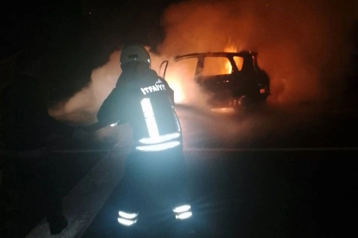 Ula’da araç yangını