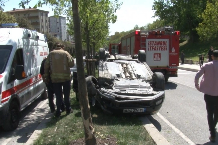 Ümraniye’de 'kasis' kazası: Araç takla atarak savruldu