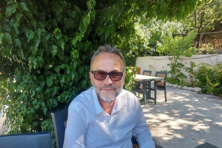 Ünlü yönetmen İsmail Güneş saldırıya uğradı