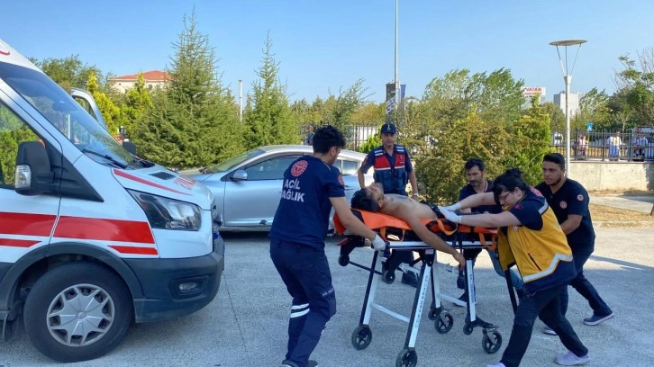 Uzman çavuş kendisini darbeden iki şahsı silahla vurdu