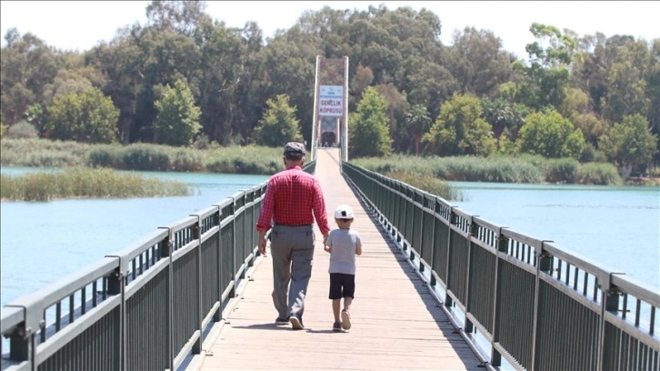 Uzmanından "Sıcak havalarda çocukları çok fazla dışarda tutmayın" uyarısı