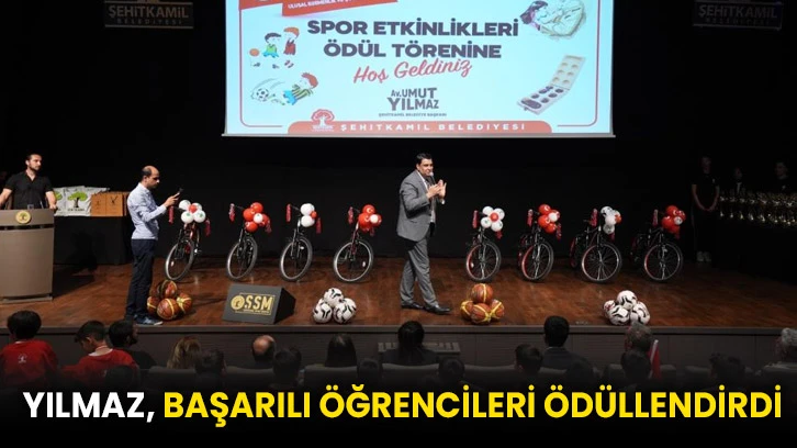 Yılmaz, başarılı öğrencileri ödüllendirdi