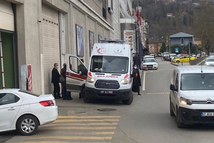 Zonguldak'ta AVM'de bir kadına elektrik çarptı