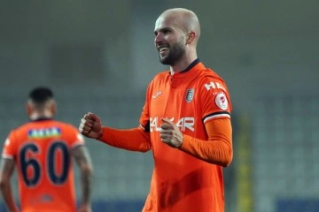 10 kişi kalan Başakşehir avantajı 90+5'te kaptı! Tur kapısını araladılar