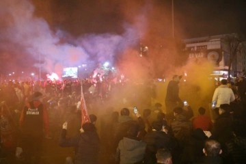 11 yıl sonra S&uuml;per Lig&rsquo;e &ccedil;ıkan Samsunspor&rsquo;dan muhteşem gibi kutlama