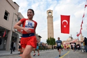 12'nci Uluslararası 5 Ocak Adana Kurtuluş Yarı Maratonu ve Halk Koşusu tamamlandı
