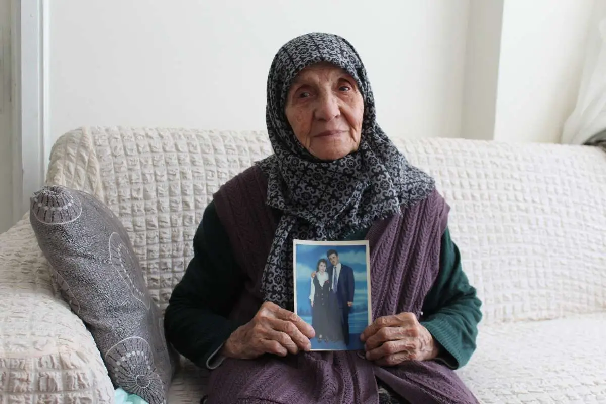 15 Temmuz'da 2 oğlu ve damadı şehit düşen Muzaffer ninenin acısı 5 yıldır dinmiyor