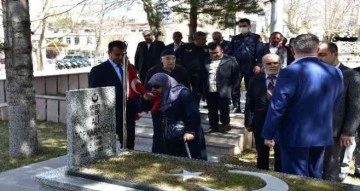 53 yıl önce şehit düşen Ali Toprakoğlu mezarı başında anıldı