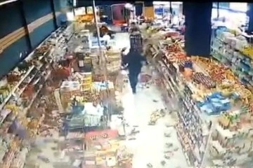 7,6 b&uuml;y&uuml;kl&uuml;ğ&uuml;ndeki ikinci depremin yeni g&ouml;r&uuml;nt&uuml;leri ortaya &ccedil;ıktı