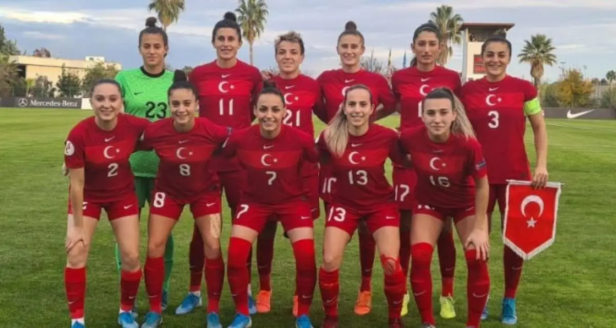 A Milli Kadın Futbol Takımı'nın Bulgaristan maçı kadrosu açıklandı