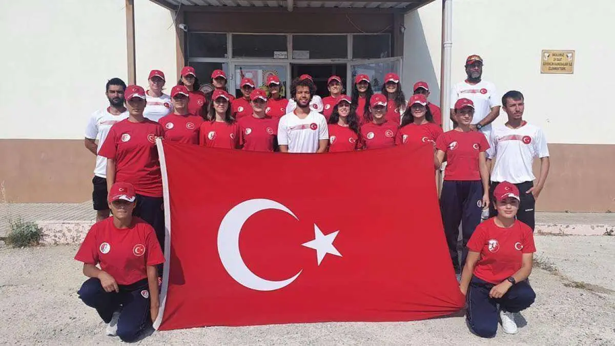 A Milli Kadın Kriket Takımının Denizli kampı sürüyor