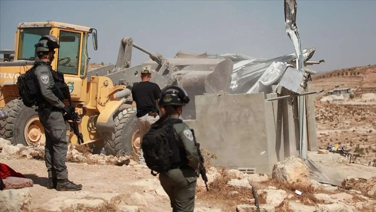 AB, İsrail'den Filistinlilere ait yapıları yıkmayı durdurmasını istedi
