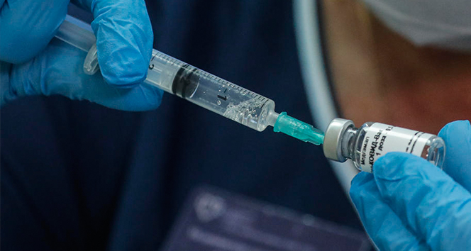 ABD Sağlık Bakanı Azar, FDA'nın hızlı bir şekilde Pfizer'in aşısına onay vereceğini açıkladı