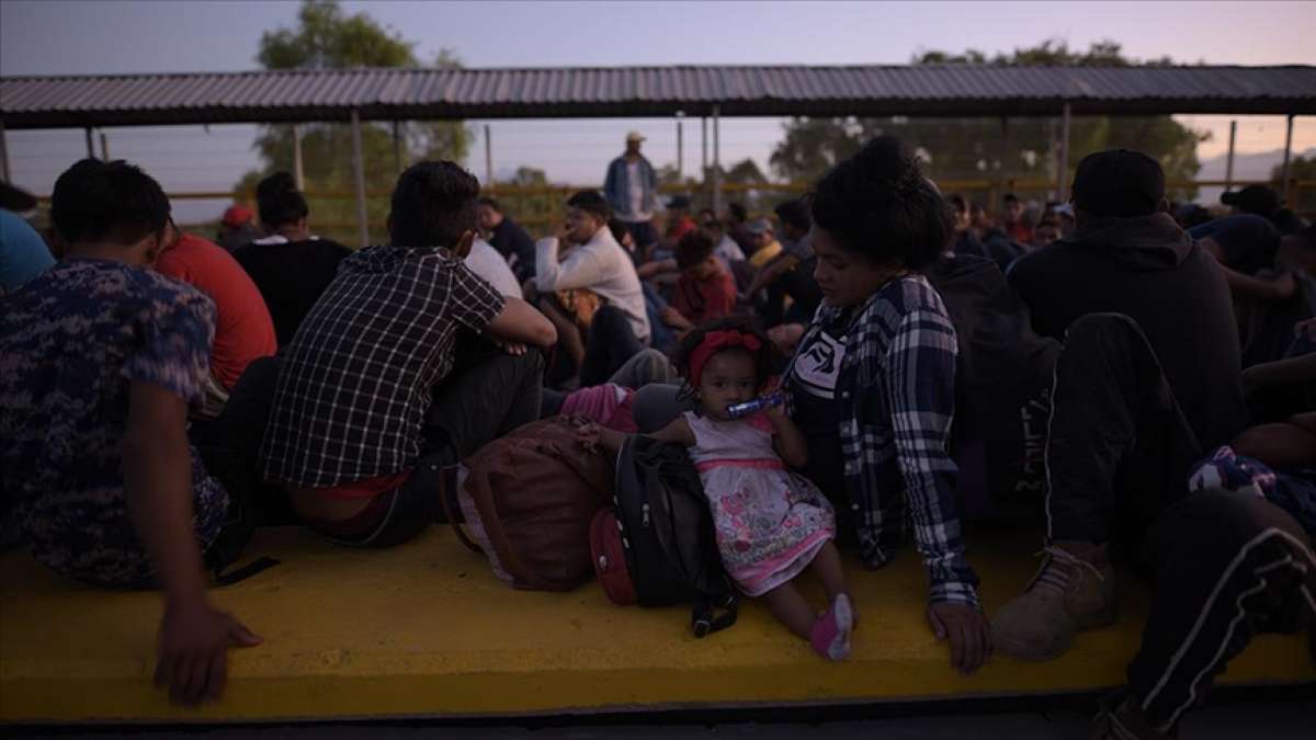ABD Sağlık Bakanlığı, refakatsiz göçmen çocuklar için Pentagon'dan Teksas'ta yer talep ett