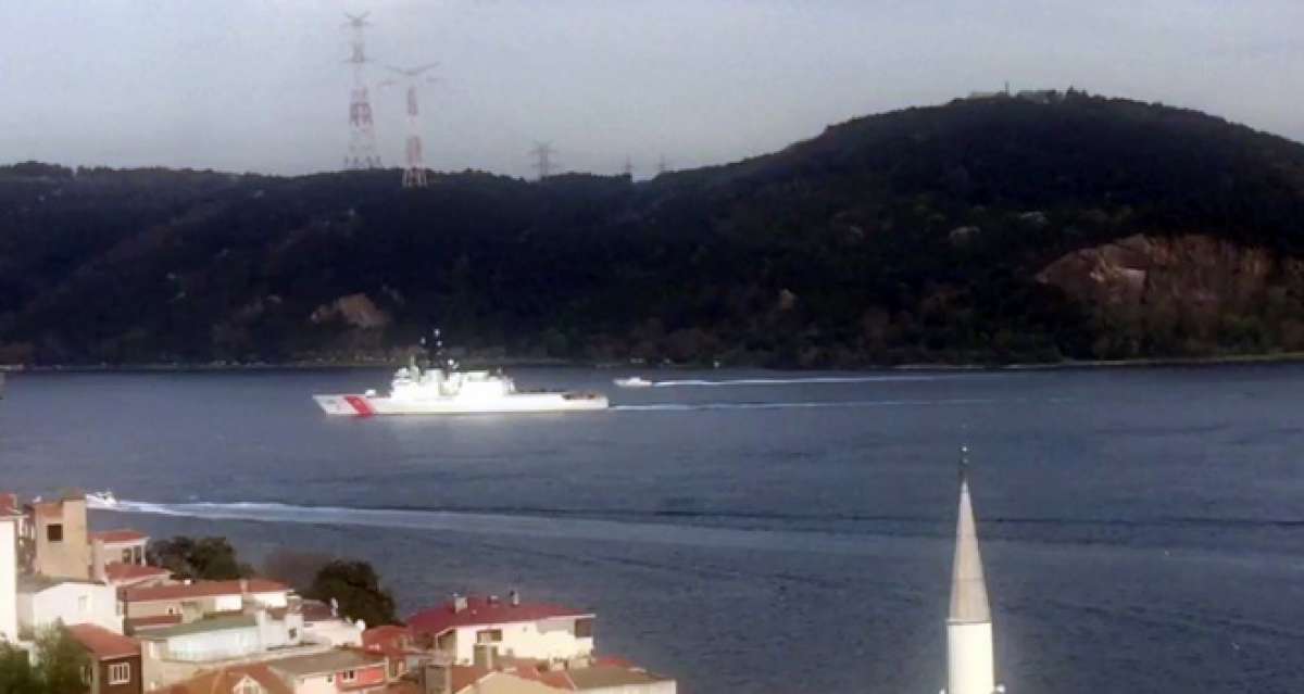 ABD Sahil Güvenlik gemisi İstanbul Boğazı'ndan geçti