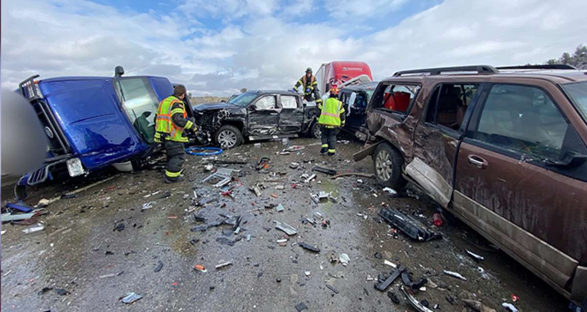ABD'de 30'dan fazla araç birbirine girdi: 2 yaralı
