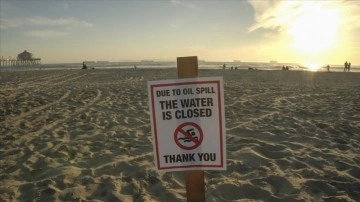 ABD'de doğal hayatı tehdit eden petrol sızıntısı nedeniyle güney California sahilleri kapatıldı