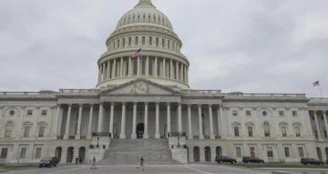 ABD’de Senato hükümeti kapanmasını önleyen geçici bütçeyi onayladı