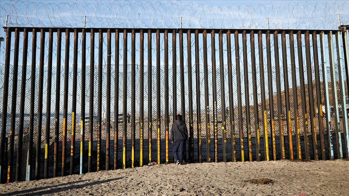 ABD'nin Meksika sınırında temmuzda en az 19 bin refakatsiz çocuk yakalandı