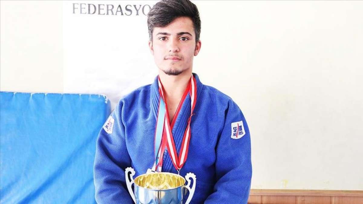 Abdulkadir Atsakın hayatını judo değiştirdi