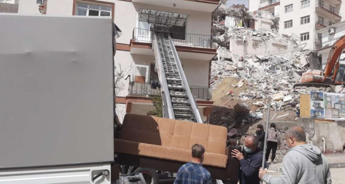 Açelya Apartmanı mağdurlarına 2 bin 500 lira kira yardımı