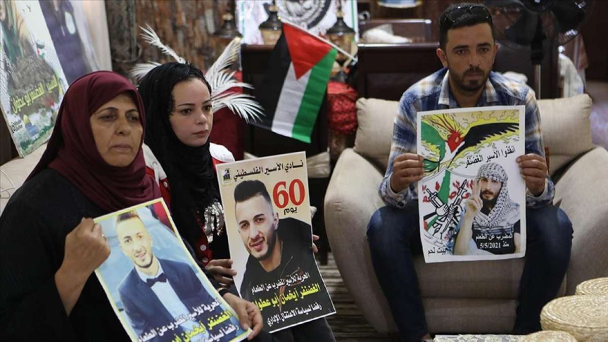 Açlık grevindeki Filistinli tutuklu Ebu Atvan'ın annesi: Oğlumun tabutta dönmesini istemiyorum