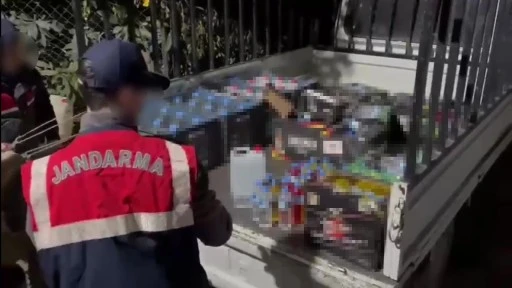 Adana'da 2 bin 495 litre sahte alkol ele ge&ccedil;irildi