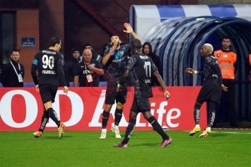 Adana Demirspor, Süper Lig'de maç fazlasıyla liderliğini sürdürüyor