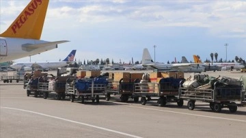 Adana Havalimanı deprem bölgelerine hızlı ulaşımın üssü oldu
